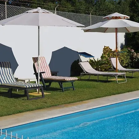 Eldeia A Wonderful 4 Bedroom A Short Stroll To The Beach *