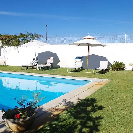Eldeia A Wonderful 4 Bedroom A Short Stroll To The Beach *