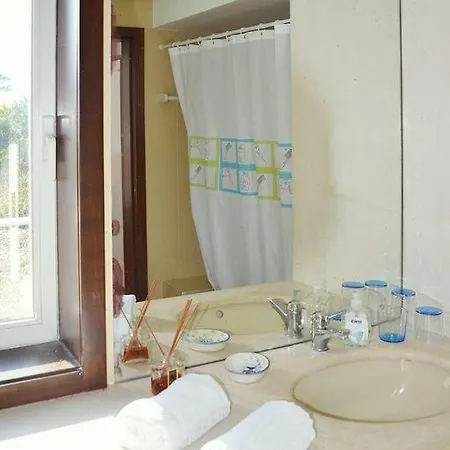 Eldeia A Wonderful 4 Bedroom A Short Stroll To The Beach Gæstehus Esmoriz