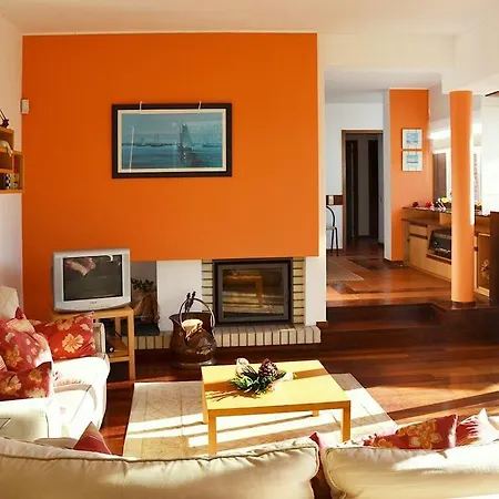 Eldeia A Wonderful 4 Bedroom A Short Stroll To The Beach Esmoriz